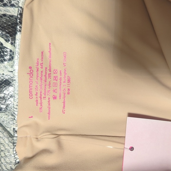 NWT Commando snake faux leather flare pants - Picture 9 of 11